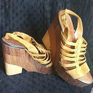 Open Toe Wood Wedge Sandal